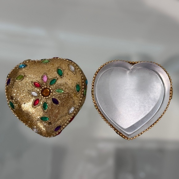 Heart Shaped Gold Indian Handmade Trinket Box - Picture 5 of 6